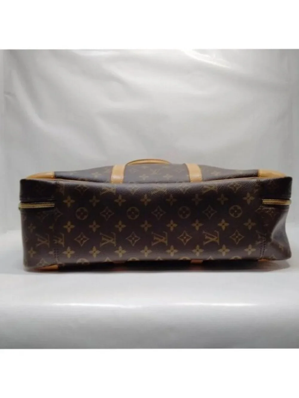 Authentic Louis Vuitton Sirius 45 Monogram Travel Duffle Bag